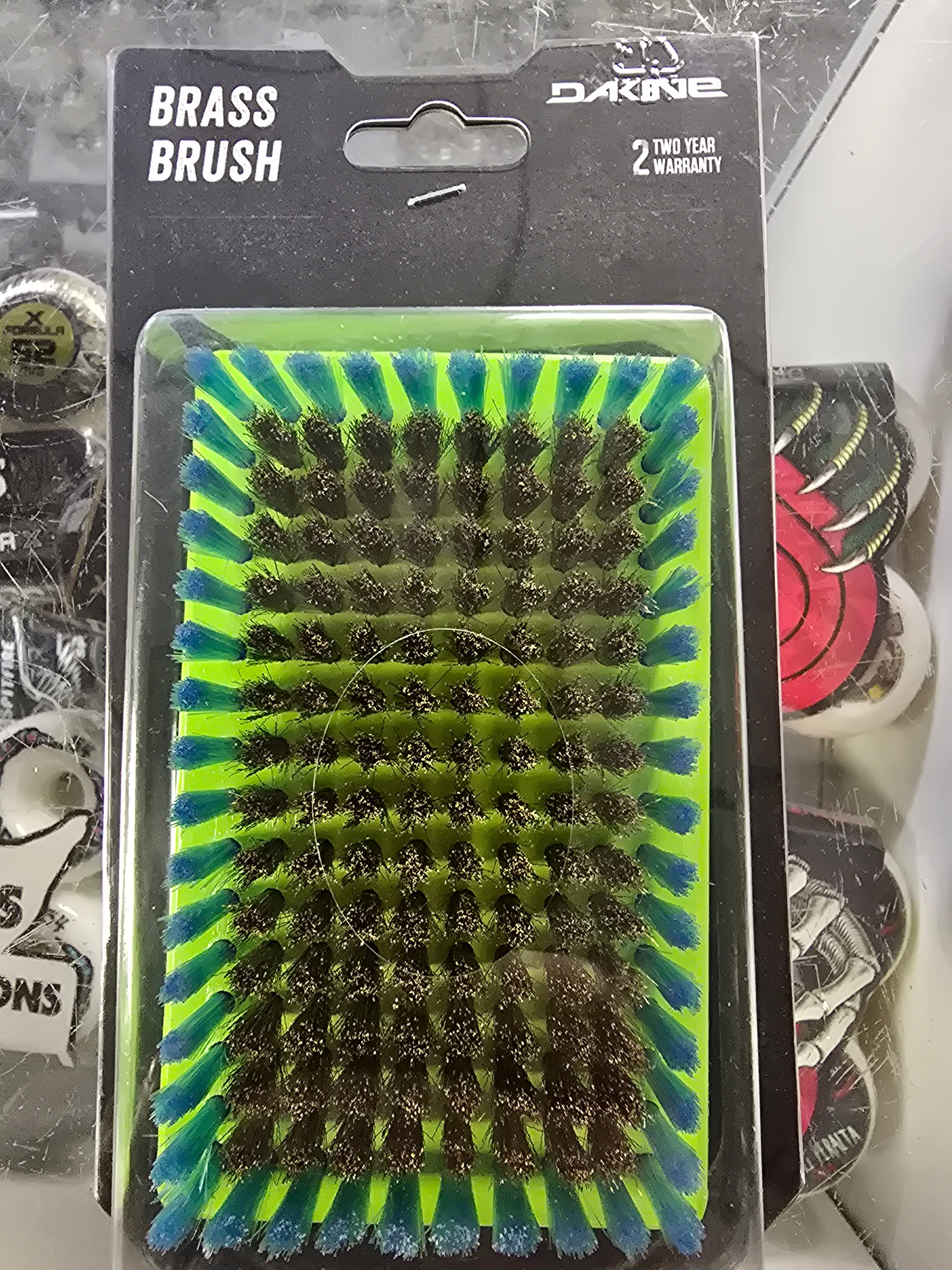 Dakine Brass Brush